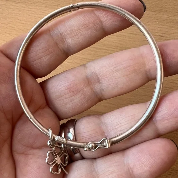 VINTAGE 850 SILVER CHILD BANGLE BRACELET WITH SHAMROCK CHARM SECURE LOCK UNIQUE